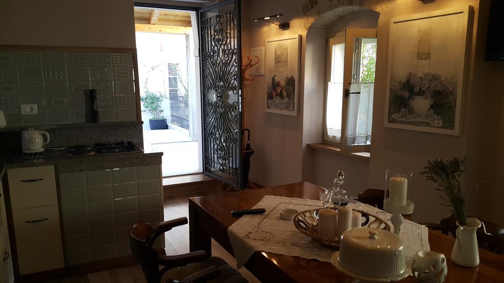 Apartment Koralj Split Pokoj fotografie